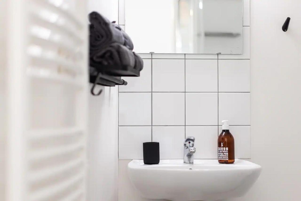 Le 17 Madeleine Apartment Besancon Luaran gambar