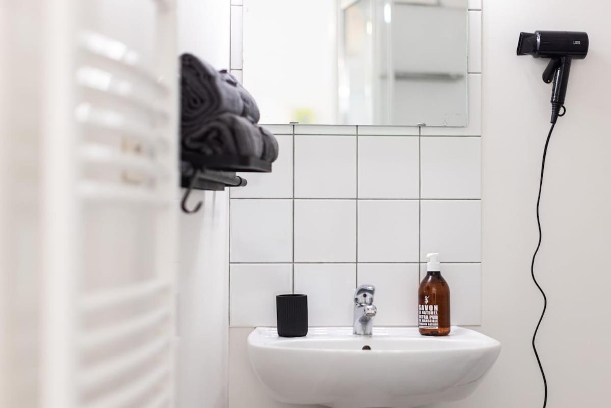 Le 17 Madeleine Apartment Besancon Luaran gambar