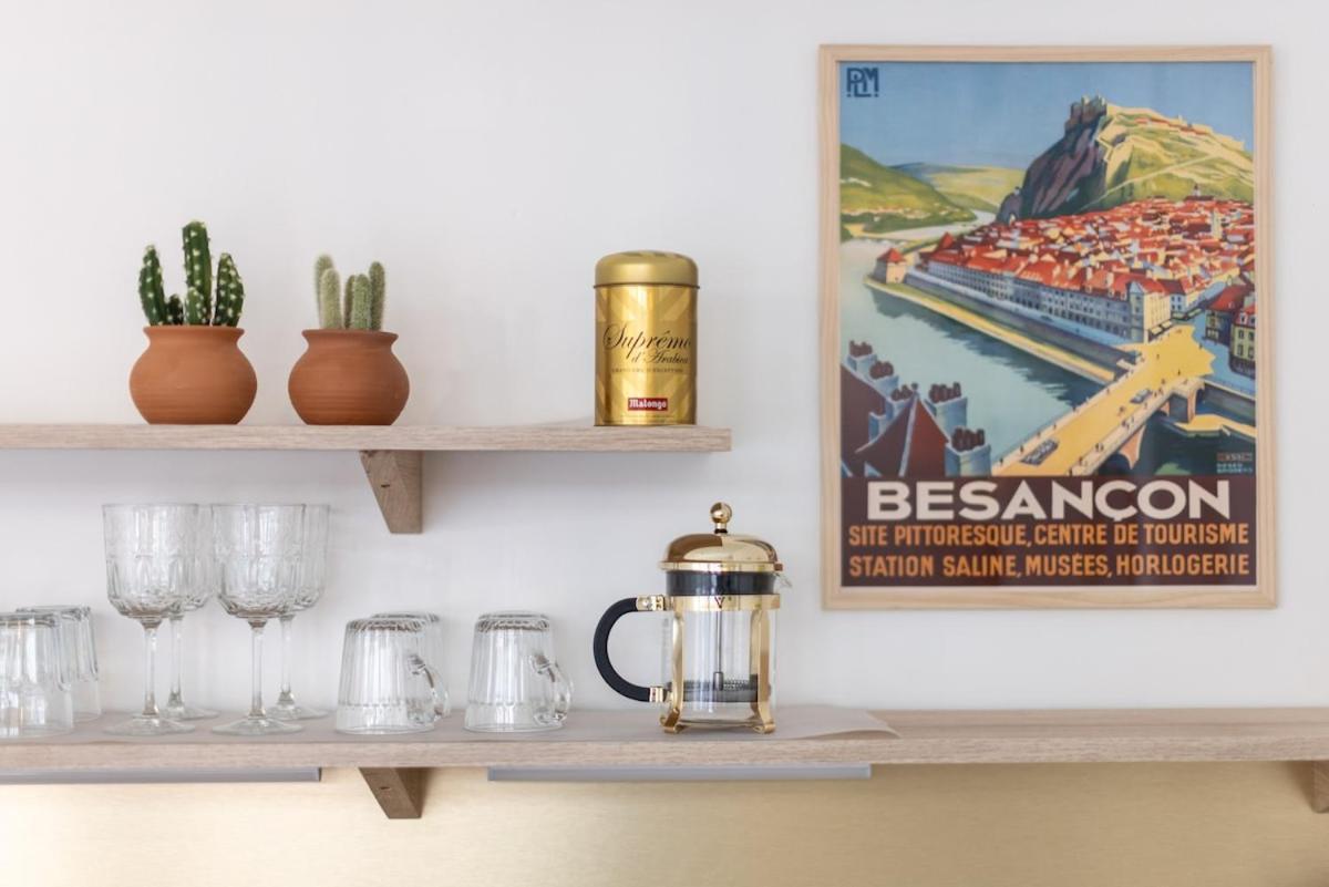 Le 17 Madeleine Apartment Besancon Luaran gambar